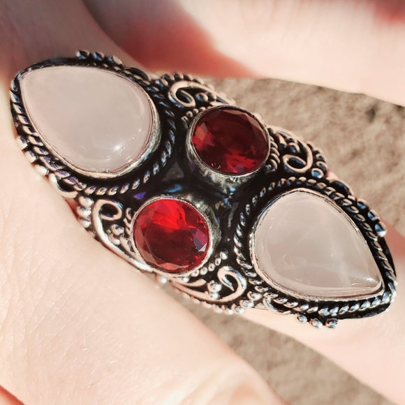 New Rose Quartz and Garnet 925 Silver Statement Ring. - Picture 11 of 15